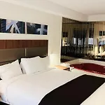 Travelodge By Wyndham Niagara Falls Lundys Lane
