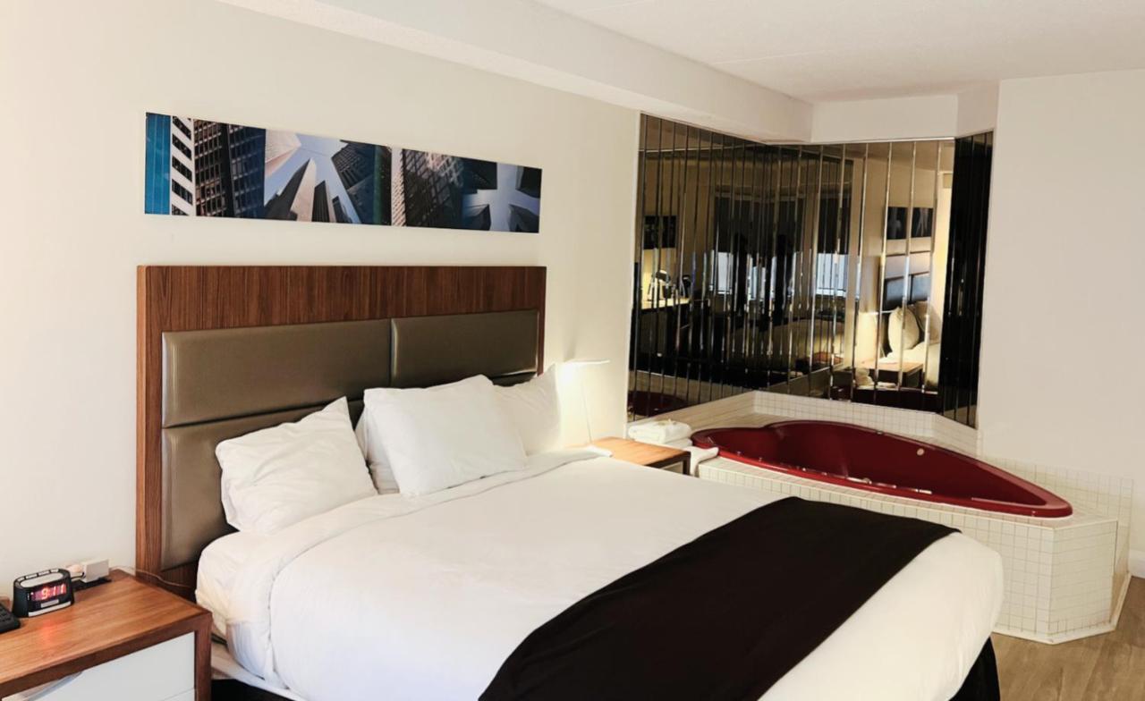 Hotel Travelodge By Wyndham Lundys Lane Niagara Falls