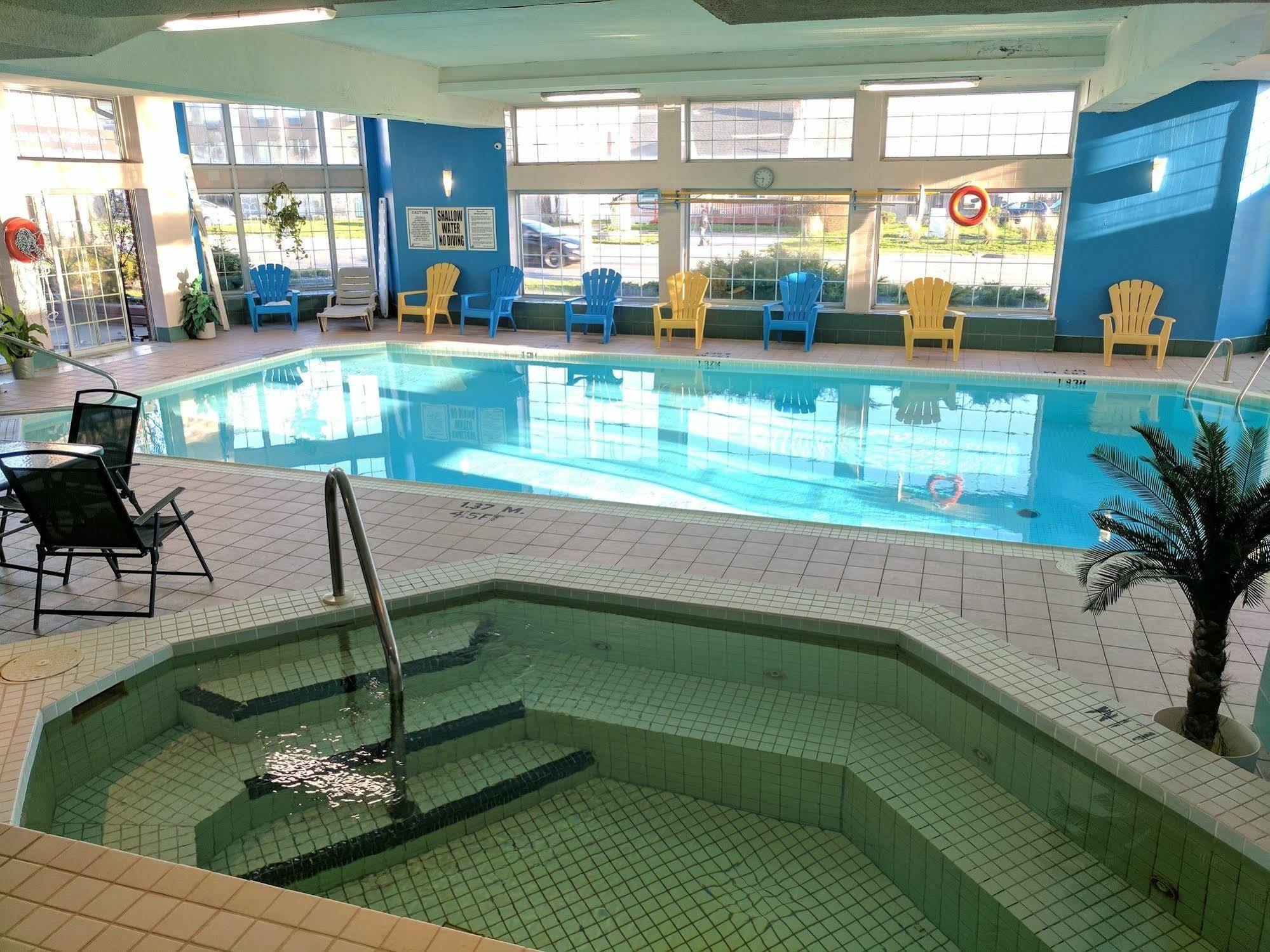 Hotel Travelodge By Wyndham Lundys Lane 3*