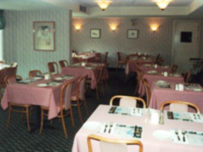 Travelodge By Wyndham Lundys Lane Hotel 3*