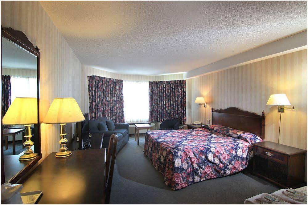 Hotel Travelodge By Wyndham Lundys Lane 3*