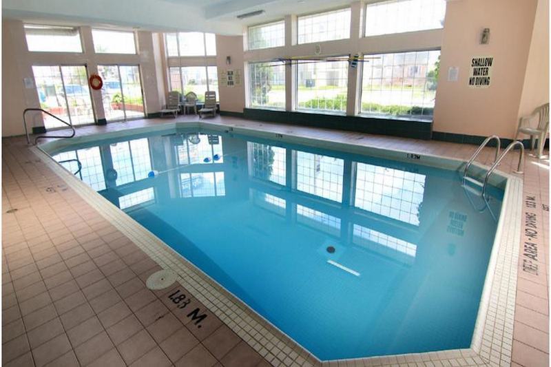 Hotel Travelodge By Wyndham Lundys Lane
